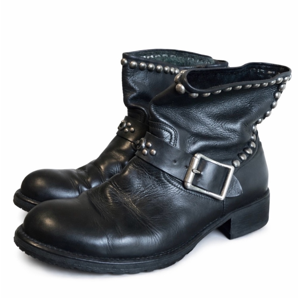 HTC Hollywood Trading Company boots size 40